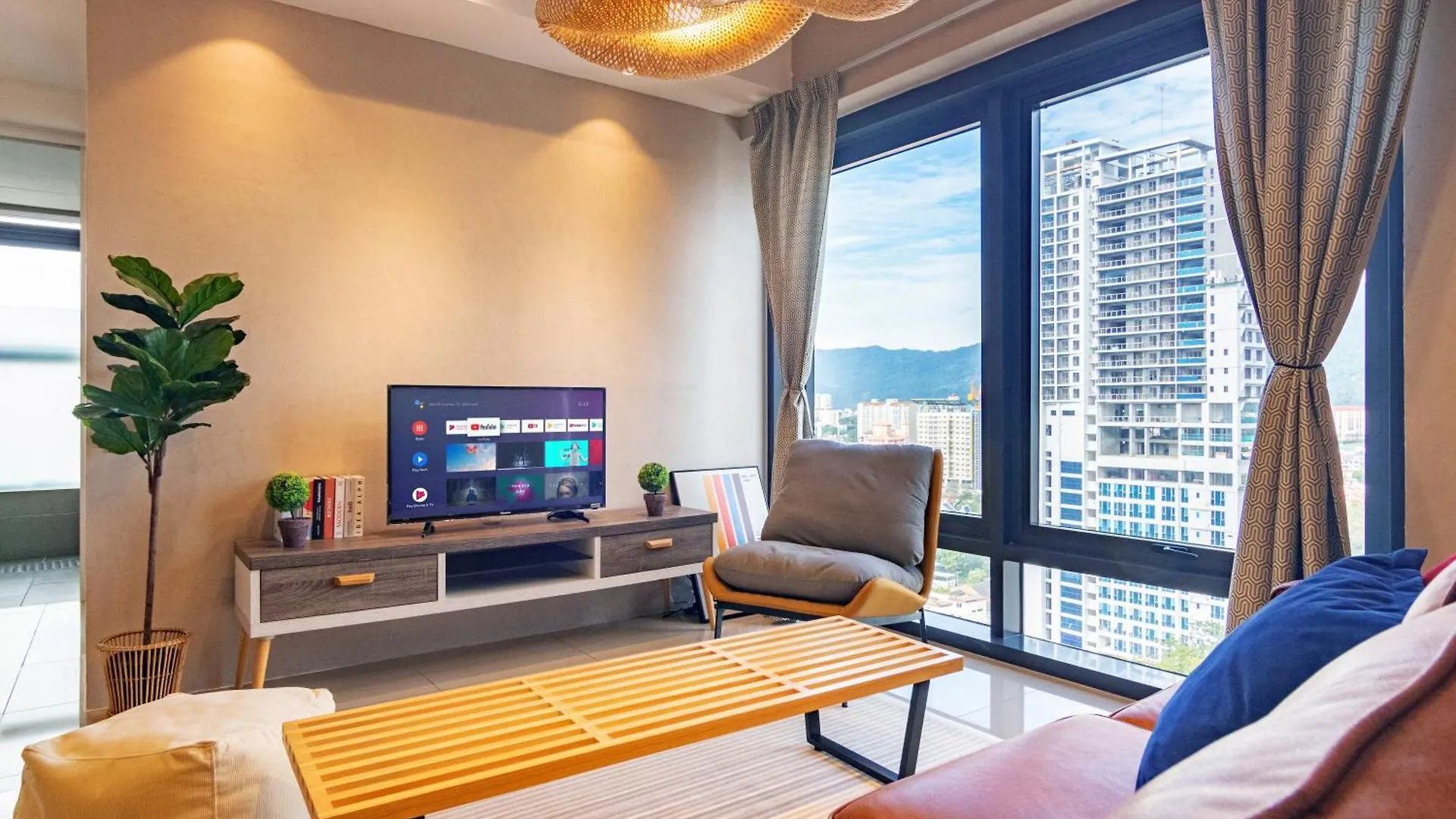 ❈ Tropicana 218 By Alv Suites ❈ George Town