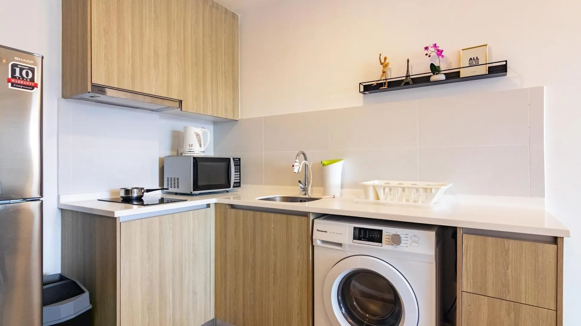 ❈ Tropicana 218 By Alv Suites ❈ George Town 0*,